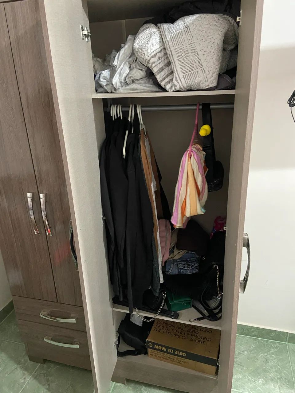 Guarda roupa 4P  - Foto 2