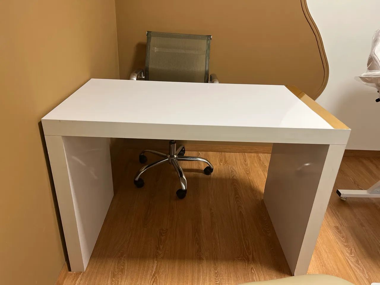 Vende -se mesa em mdf  - Foto 2