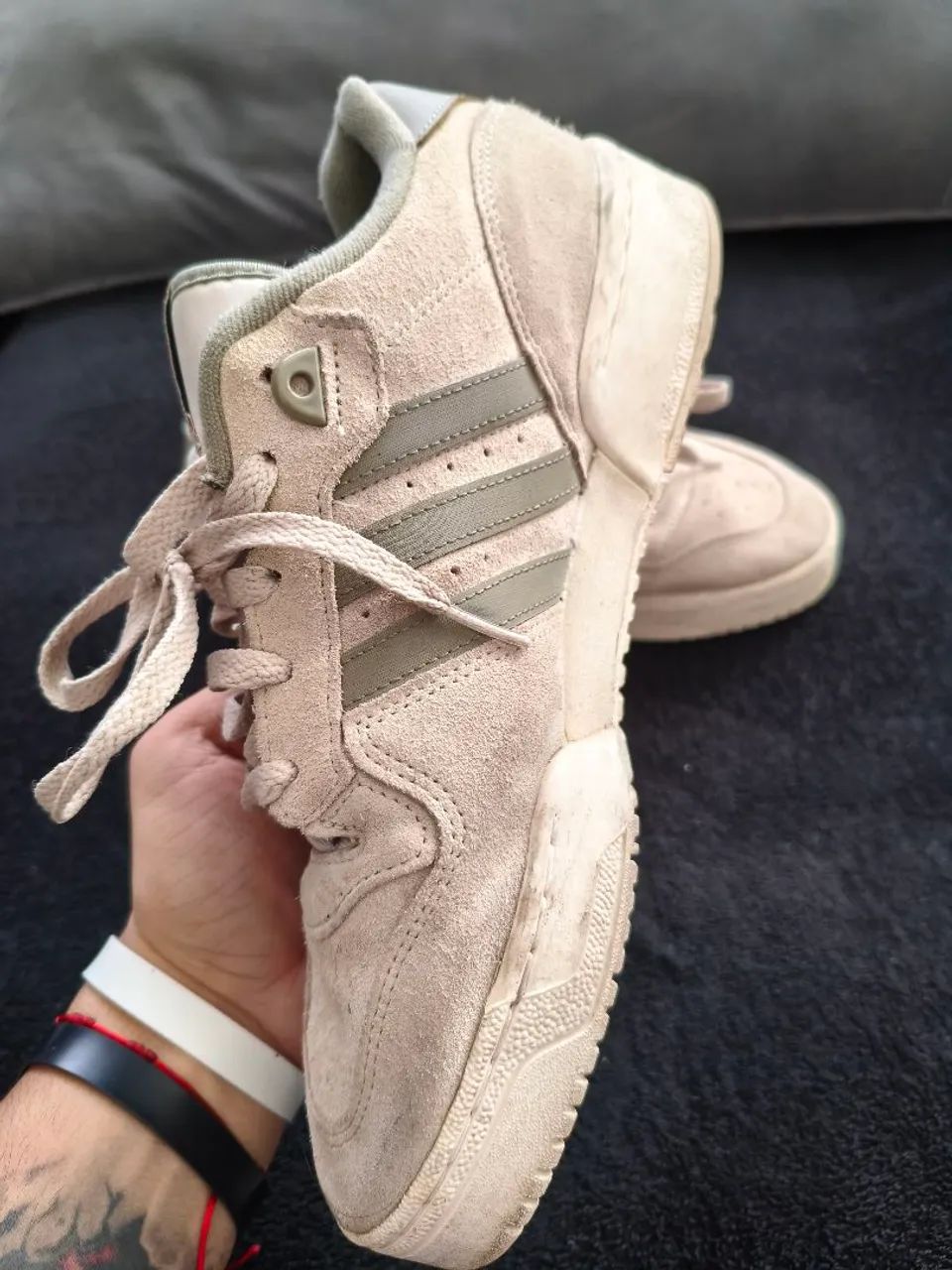 Tênis Adidas rivarly forum low bege - Foto 2