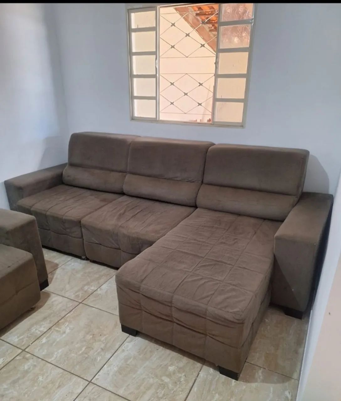 Vende-se sofa de 3 e 2 lugares