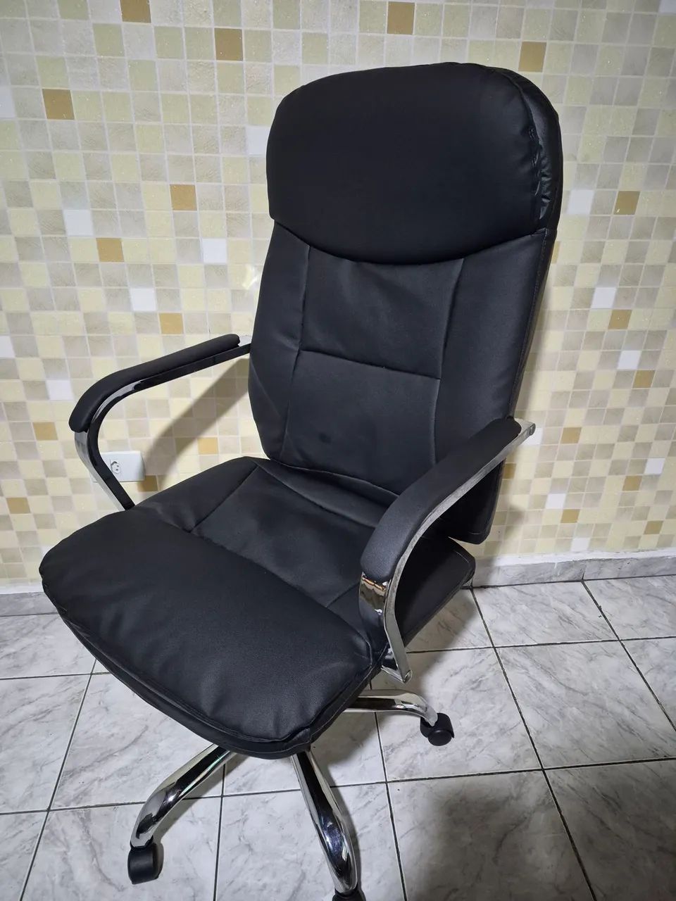 Cadeira Presidente Plus (Nova) - Foto 2