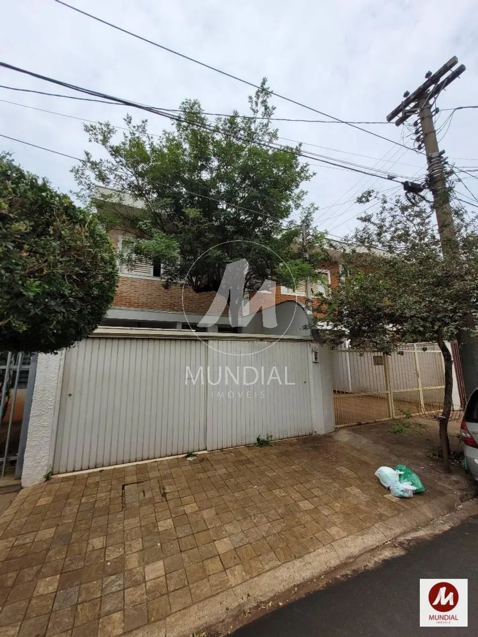 Casa (sobrado na rua) 4 dormitórios, cozinha planejada