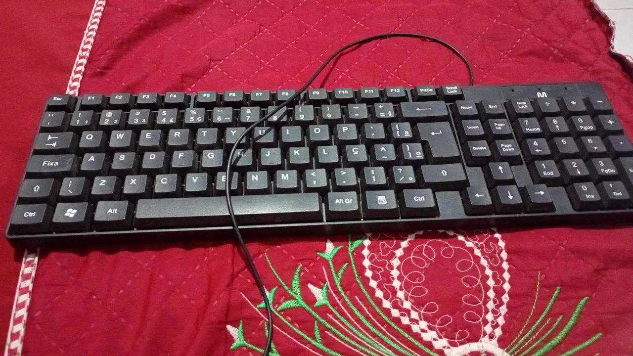 Teclado USB usado em perfeito estado 