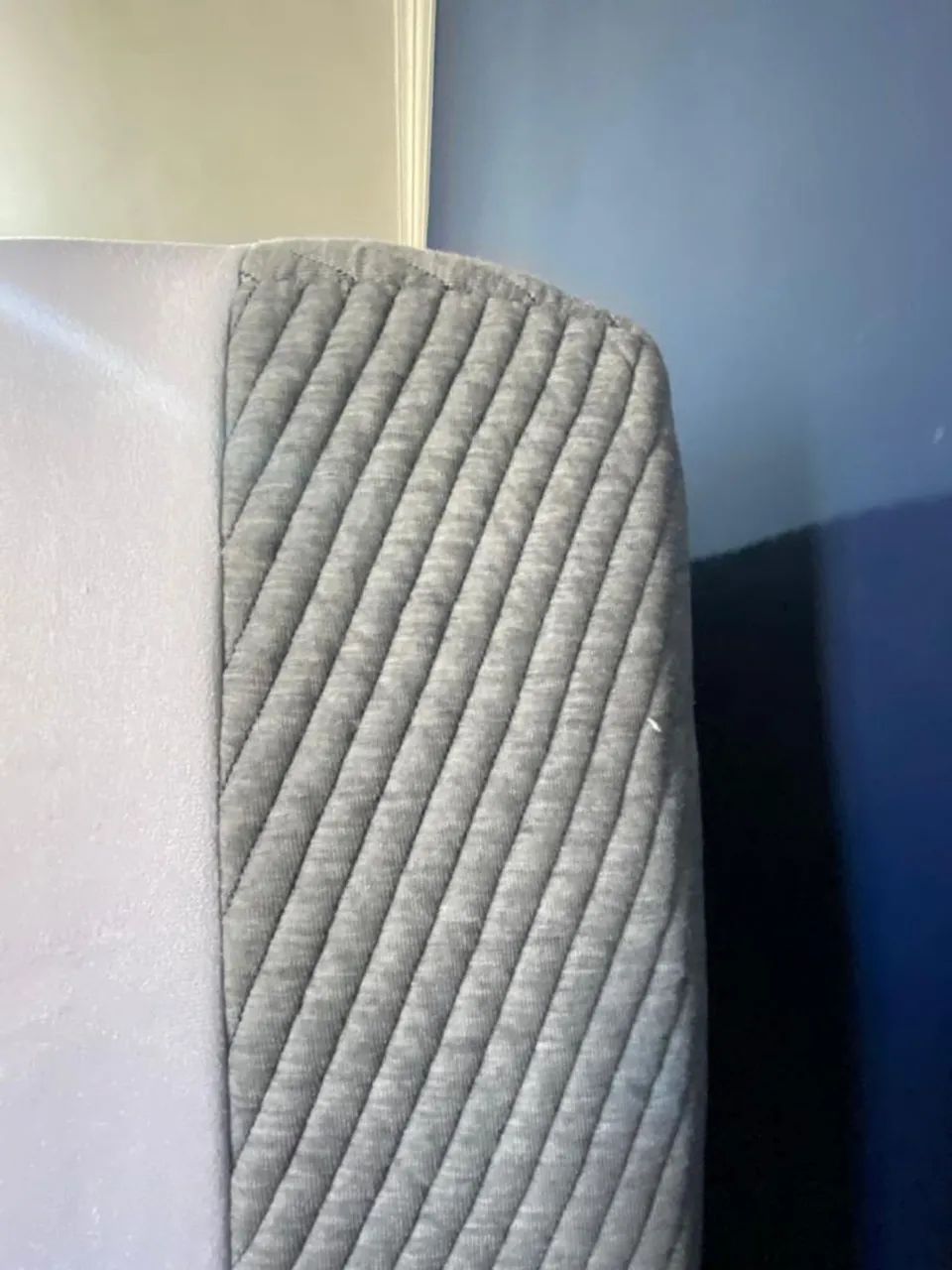 Colchão ainda na garantia.