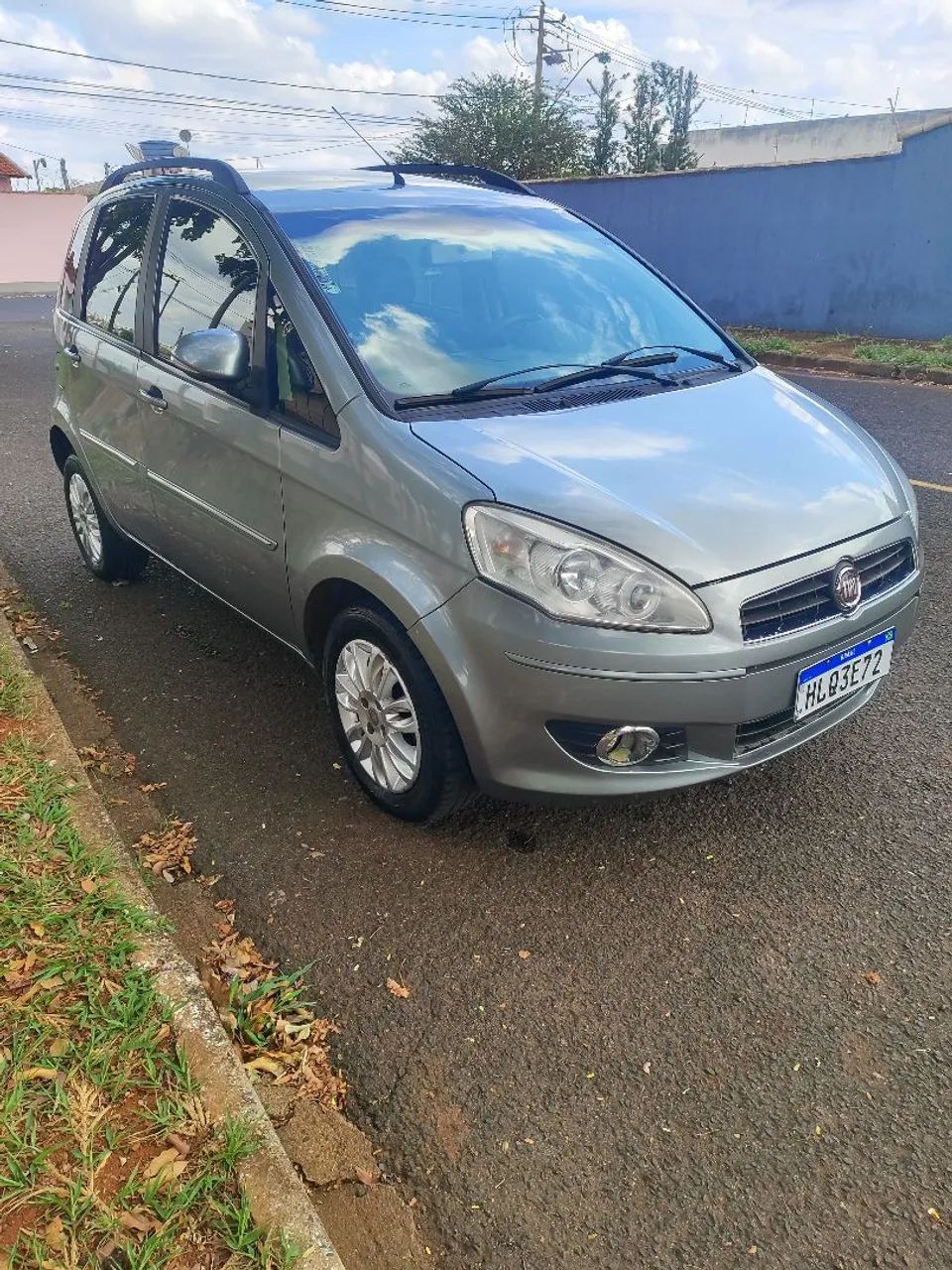 Fiat Idea Attractive 1.4 Fire Flex 8V 5P 2012