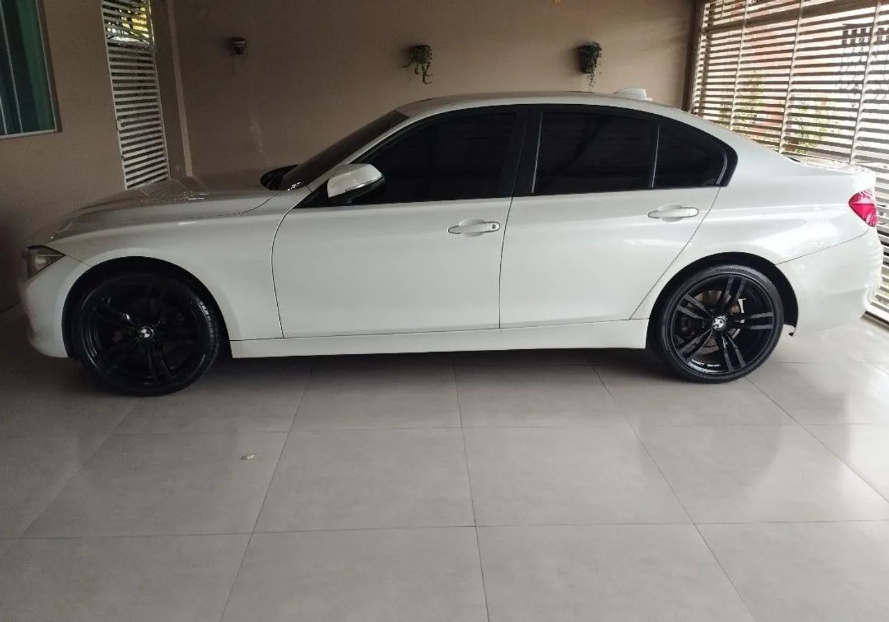BMW 320I A 2.0 Turbo/activeflex 16V 184cv 4P 2014