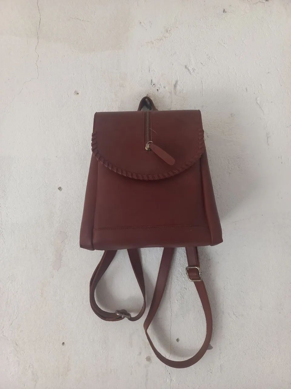 Mochila marrom média 