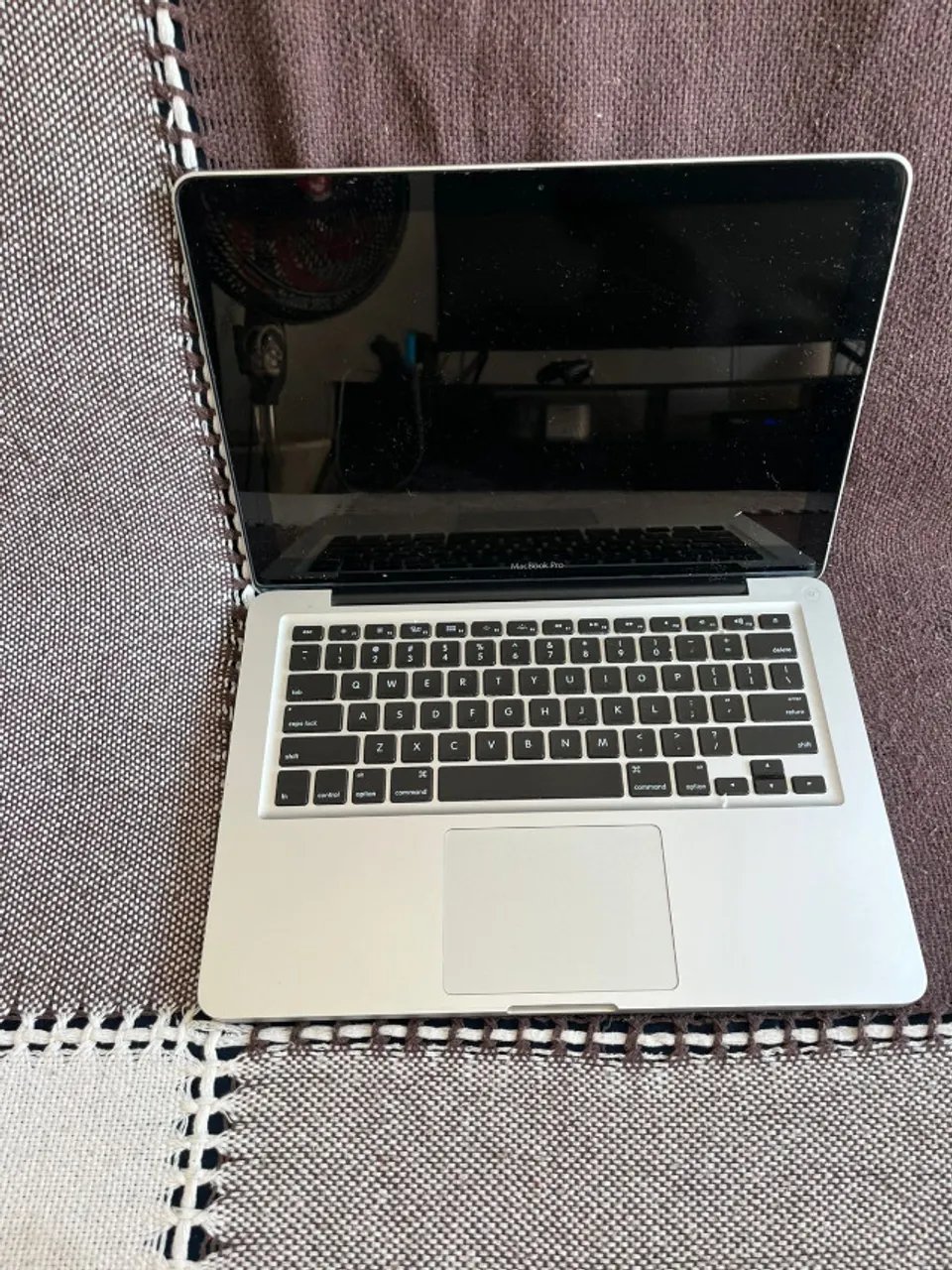MacBook pro 13inch 2012年モデル MacBook Pro (Retina, 13-inch, Late 2012) - 技術仕様 - Apple