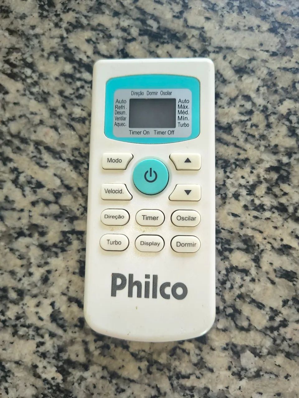 Controle Philco do ar condicionado.