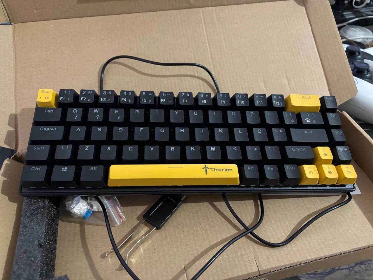 Vendo teclado mecânico 60% (NOVO) - Foto 2