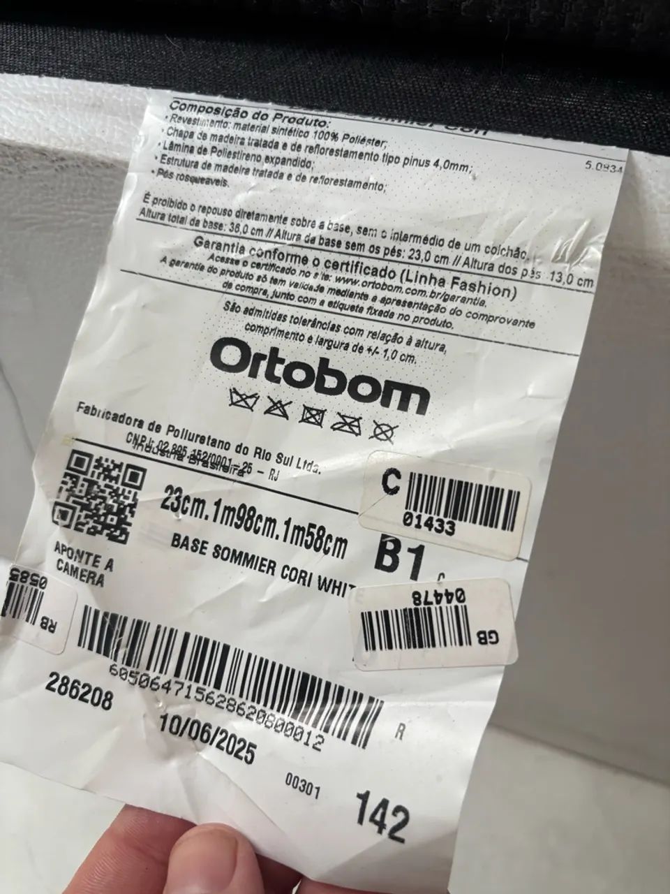 Cama queen estado impecável  - Foto 3