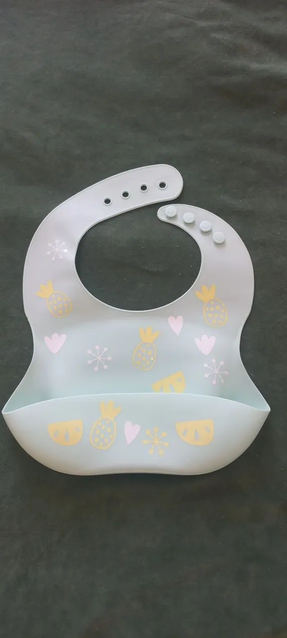 Babador de silicone com coletor