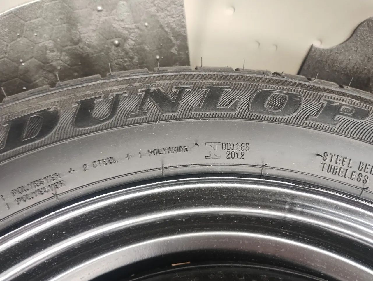 Vendo pneu com aro zero  - Foto 2
