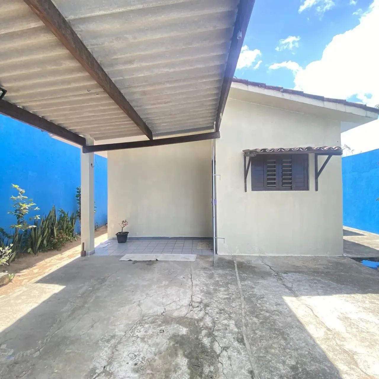 casa terrea com 3 quartos 3 vagas em Parnamirin