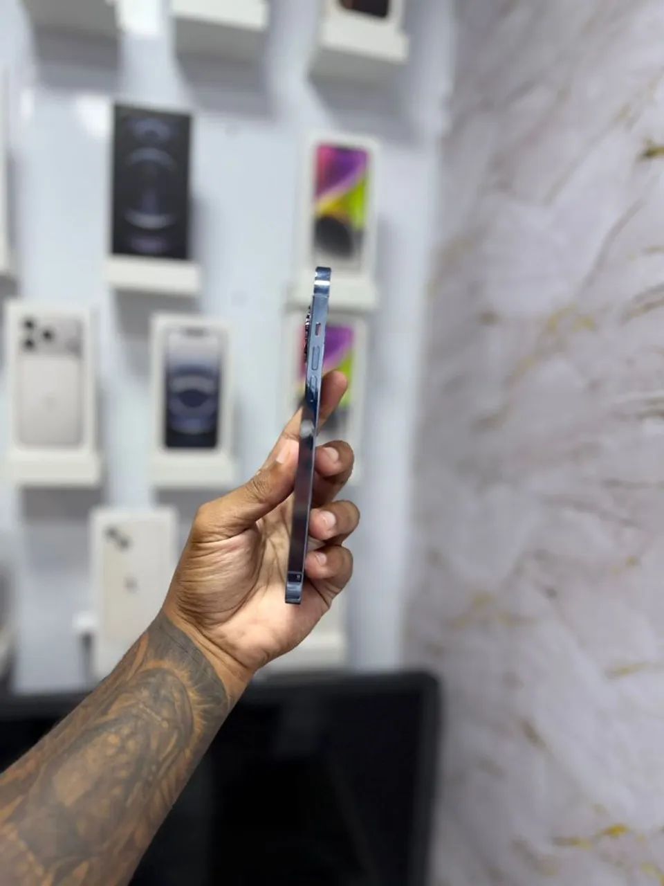 IPHONE 13 PRO MAX 256GB<br>R$ 2.999,00 AZUL - Foto 4