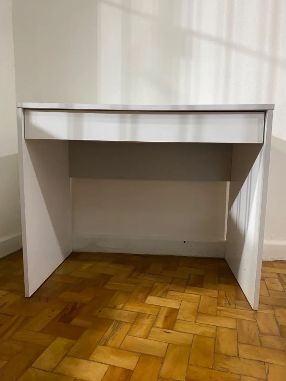 MESA DE COMPUTADOR BRANCA