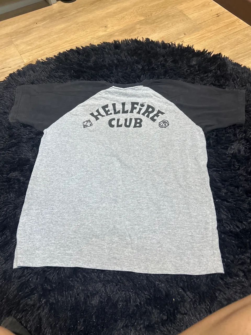 CAMISA USADA CINZA HELL FIRE INFANTIL ( stranger things ) - Foto 2