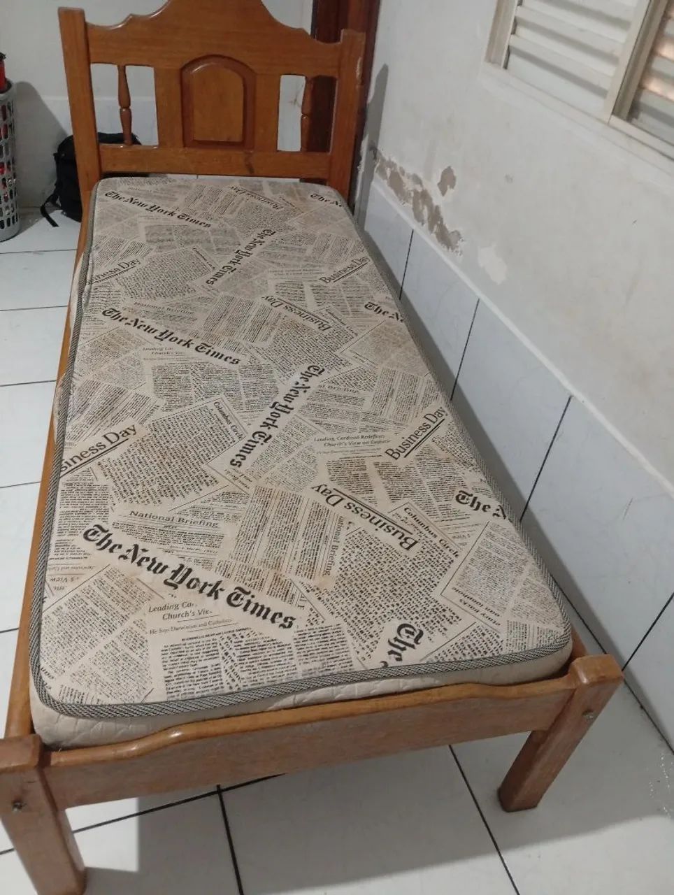 Cama de solteiro com colchão  - Foto 2