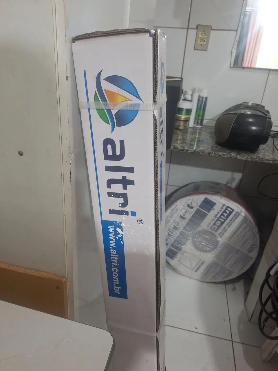 Bomba Submersa 1,5Cv nova na caixa - Foto 5