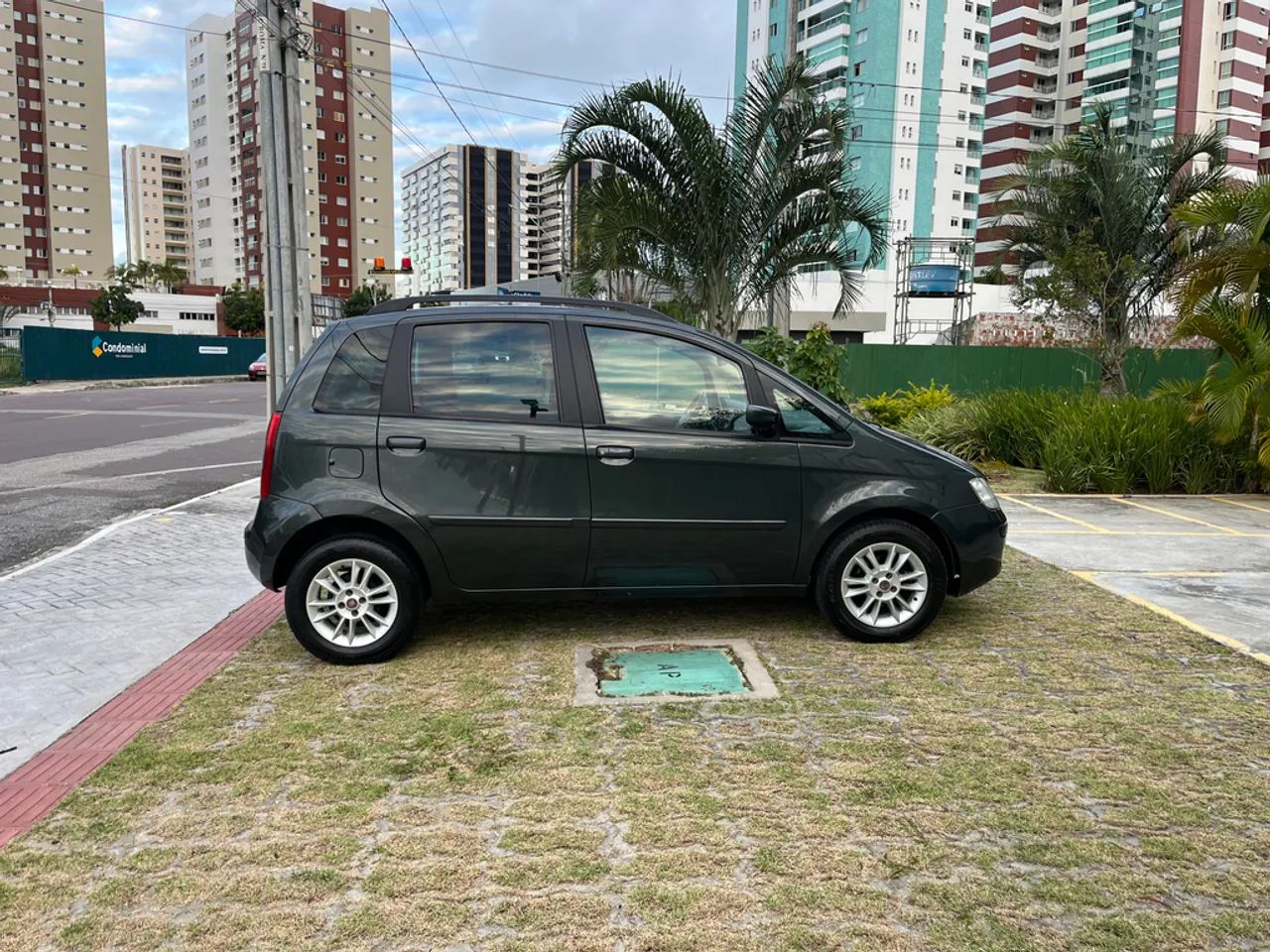 Fiat Idea ELX 1.4 MPI Fire Flex 8V 5P 2009 - Foto 4