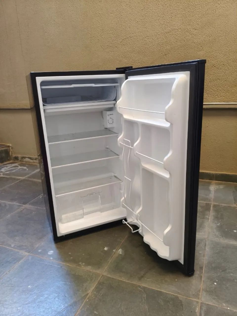 Frigobar Midea 93 Litros / 2024 - Foto 2