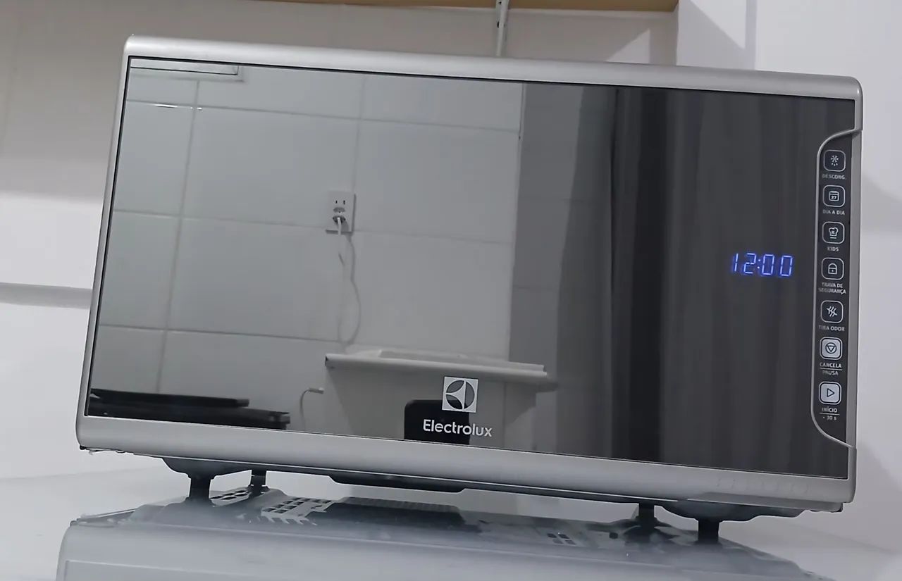 Micro-ondas Electrolux 31L  - Foto 2