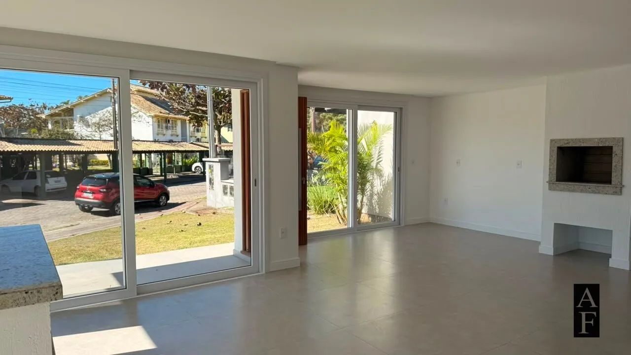 Linda Casa Próxima do Mar de Garopaba - Foto 4
