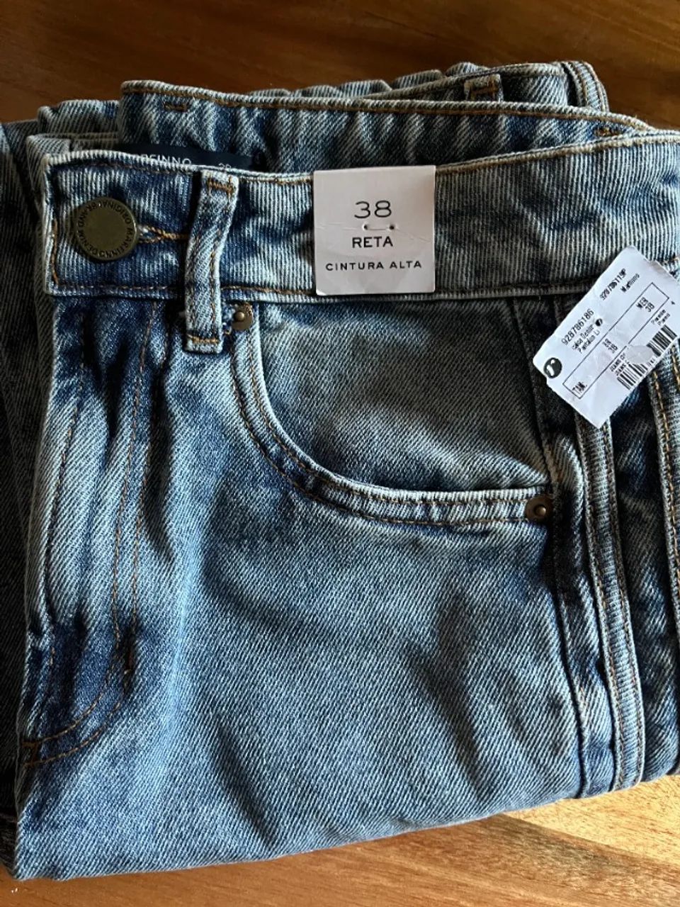 Calça Reta Cintura Alta em Jeans - Foto 2