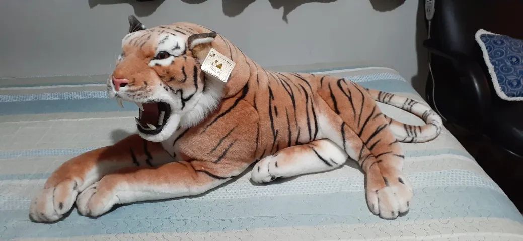 tigre de pelucia