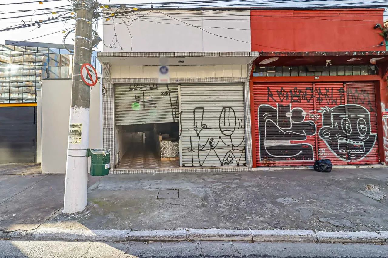 Loja na Avenida Professor Francisco Morato, 2062  560 m²