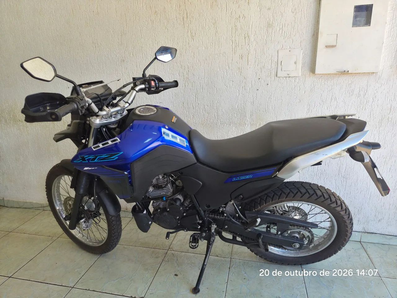 XTZ 250 LANDER CONNECTED - Foto 2