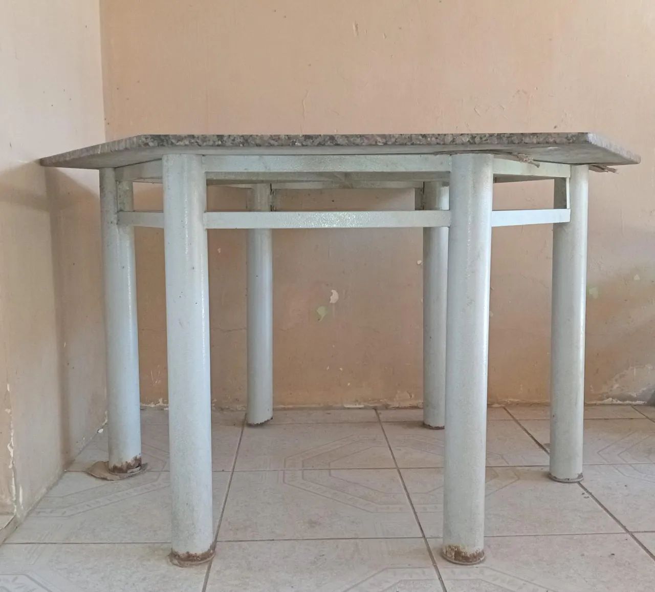 Mesa de mármore usada 