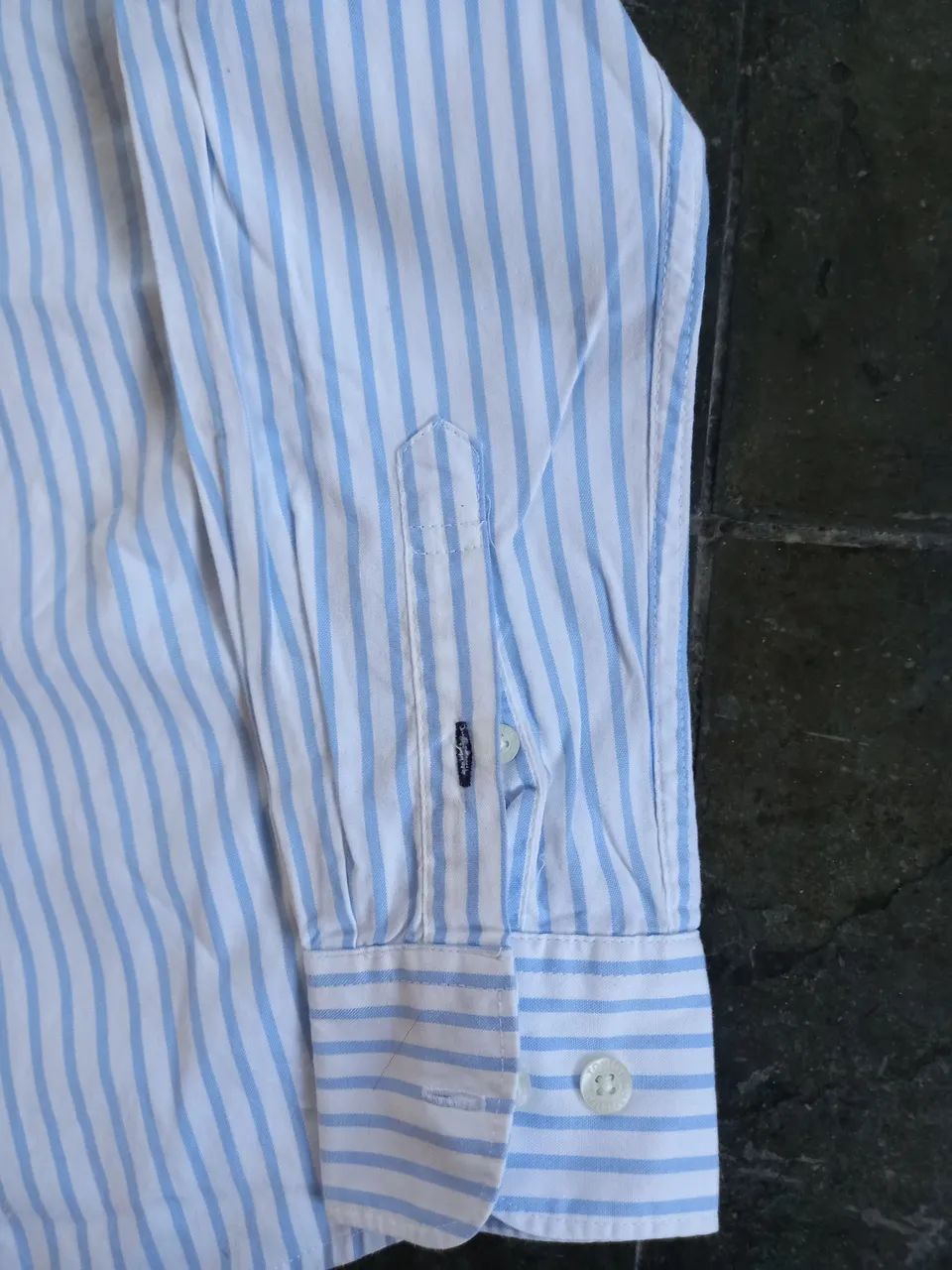 Tommy Hilfiger Social Manga Longa Infantil Listrada Azul  e Branca Tamanho 10 anos - Foto 3