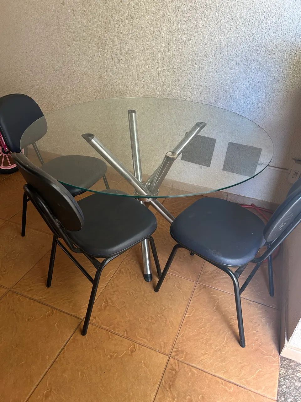 Mesa de vidro + cadeiras  - Foto 2