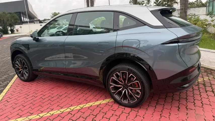 Zeekr 7X Flagship AWD, foto 7 de 15