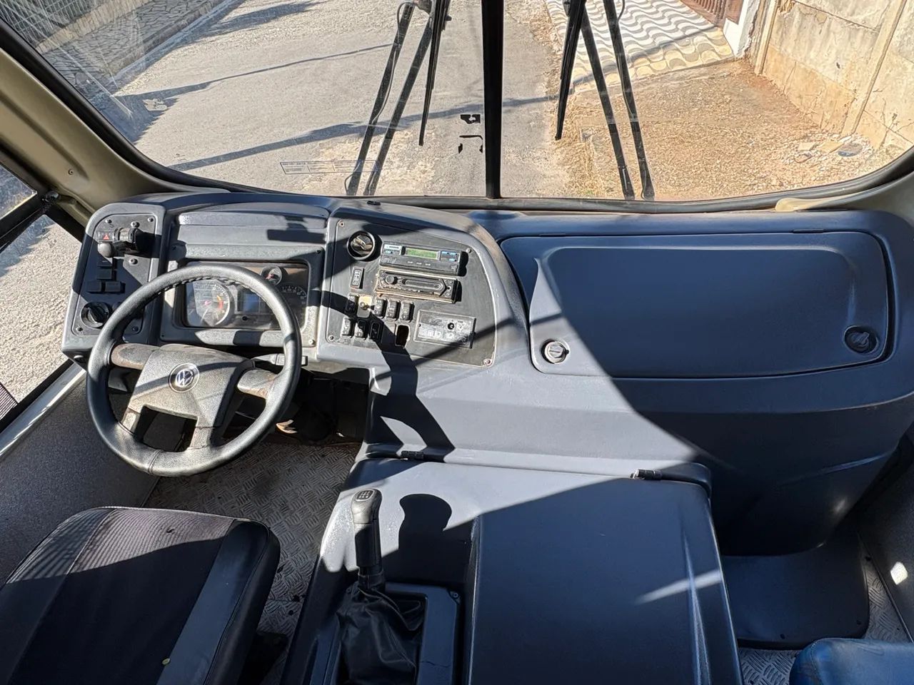 Micro ônibus muito novo 2021 - Foto 3