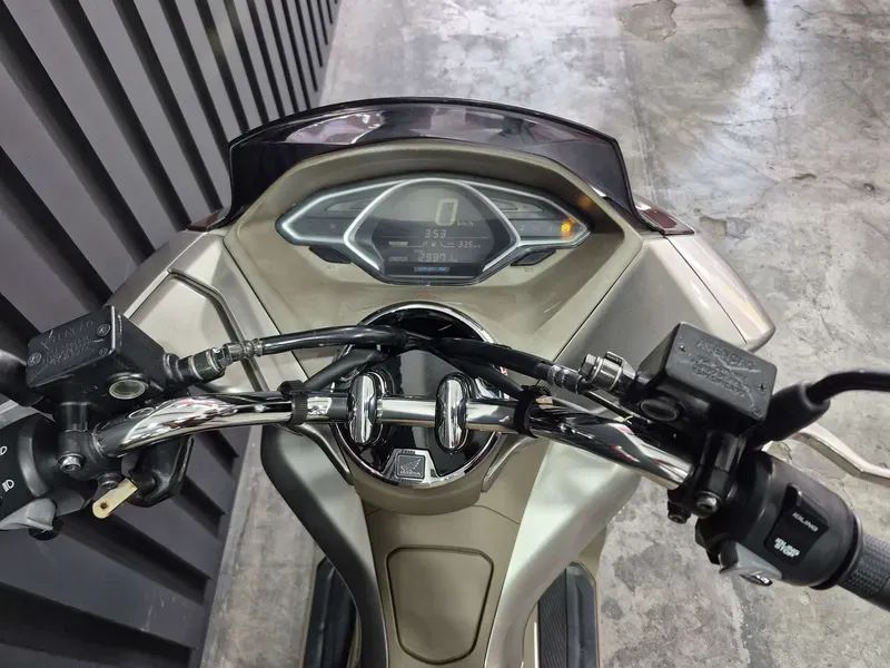 Honda PCX 150 150 cc  - Foto 4