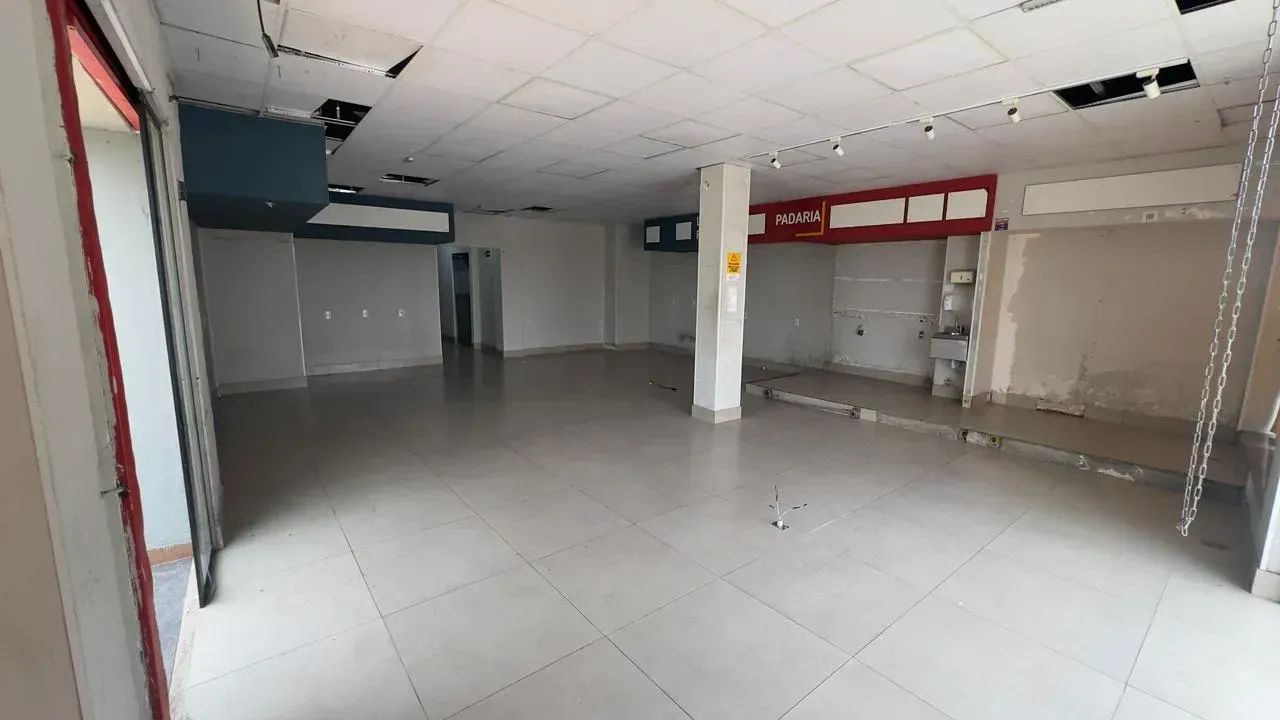 Aluga-se salão comercial com estacionamento próximo ao shopping internacional - Foto 3