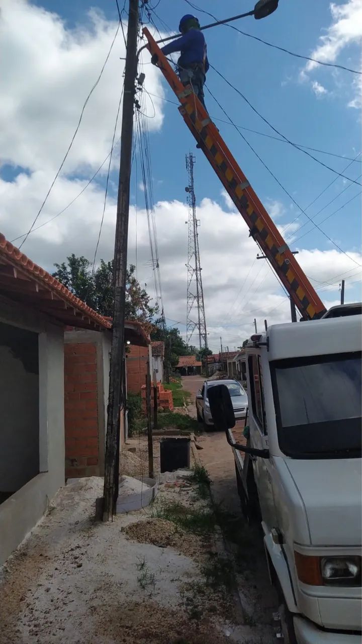 ESCADA GIRATÓRIA EXTENSÍVEL MECÂNICA - Foto 3