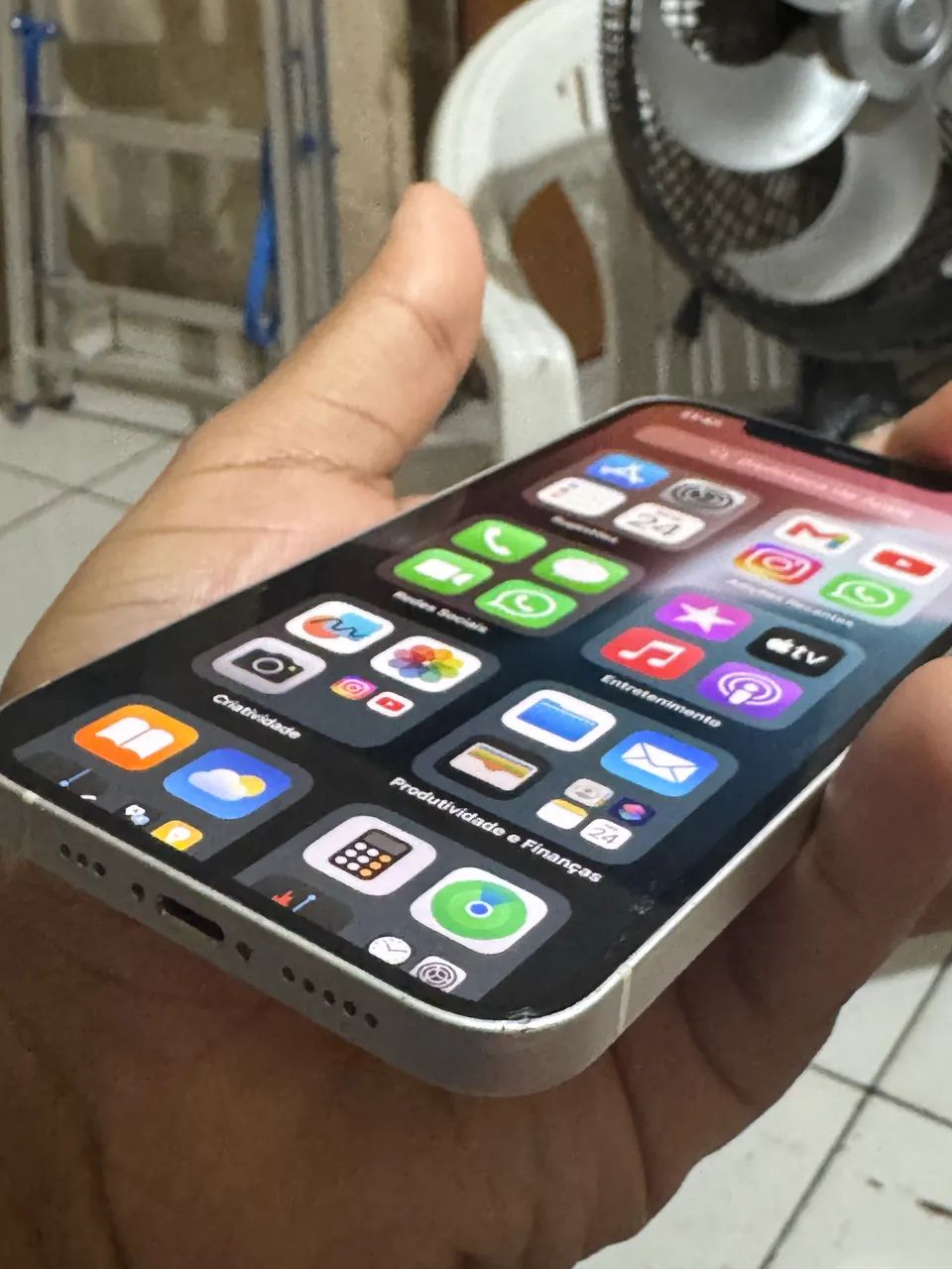 iPhone 12 cor branca 64 gigas - Foto 5