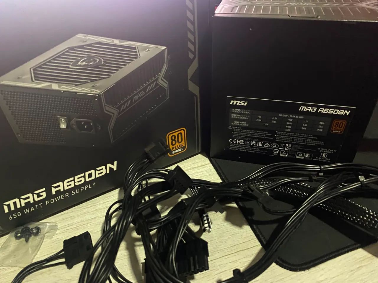 Fonte de Alimentação MSI 650w 80 plus bronze