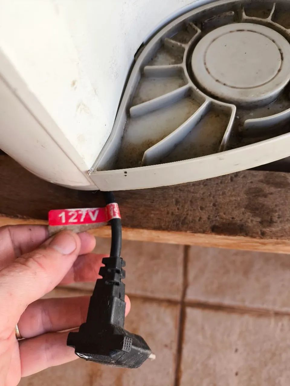 Geladeira galão para 20litros compressor  - Foto 4
