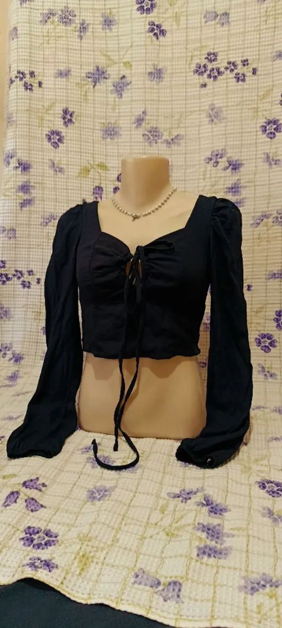 cropped flor de lótus preto manga longa