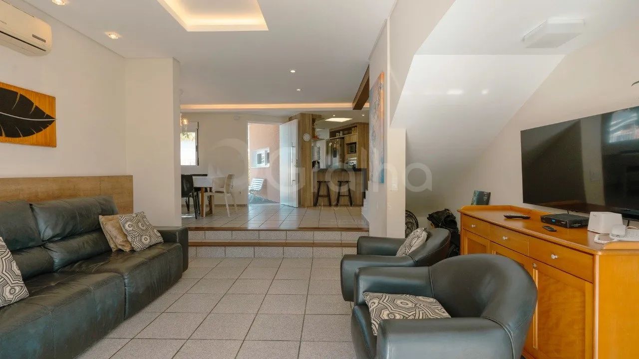 Casa Residencial com 4 suítes com 210,17m² na praia da Daniela. - Foto 3