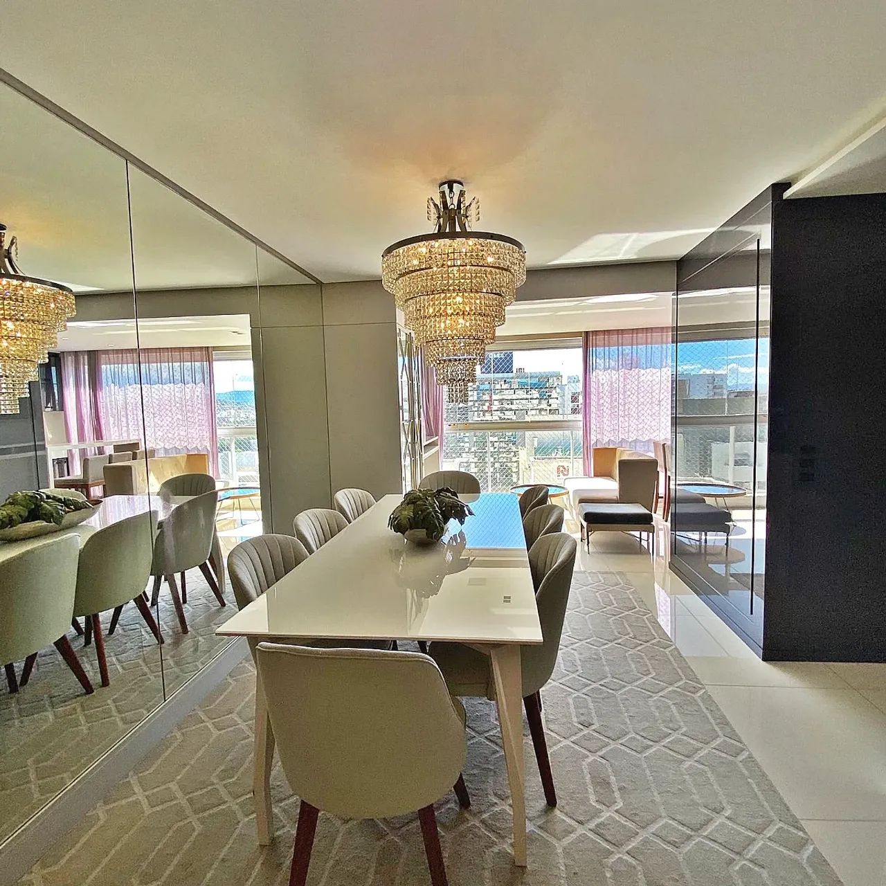 Apartamento MOBILIADO com 2 suítes sendo 1 master com closet, 143 m² - Campinas - São José - Foto 5