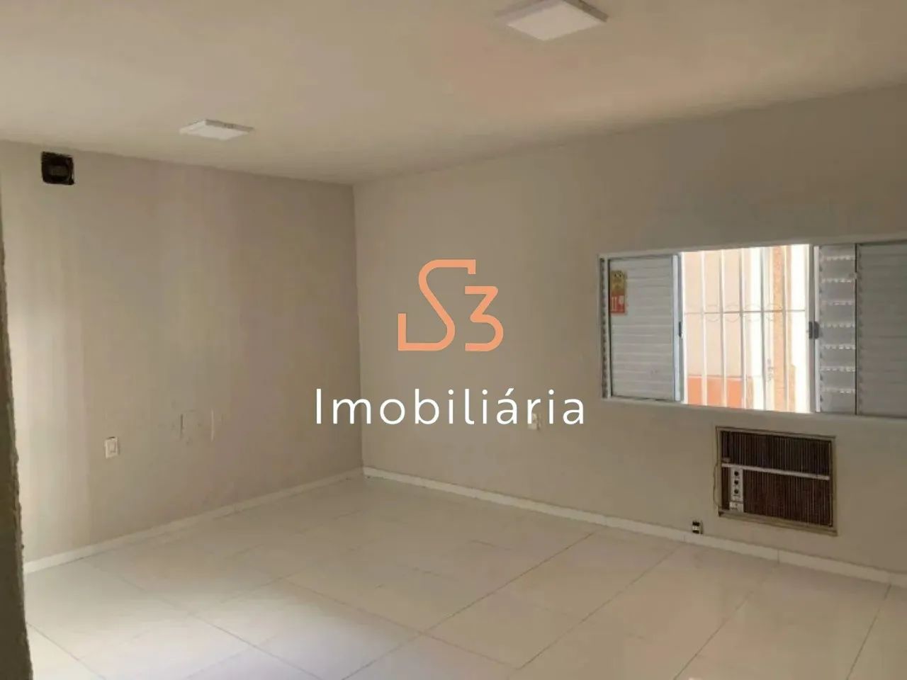 CASA COMERCIAL em UBERLÂNDIA - MG, BRASIL - Foto 4