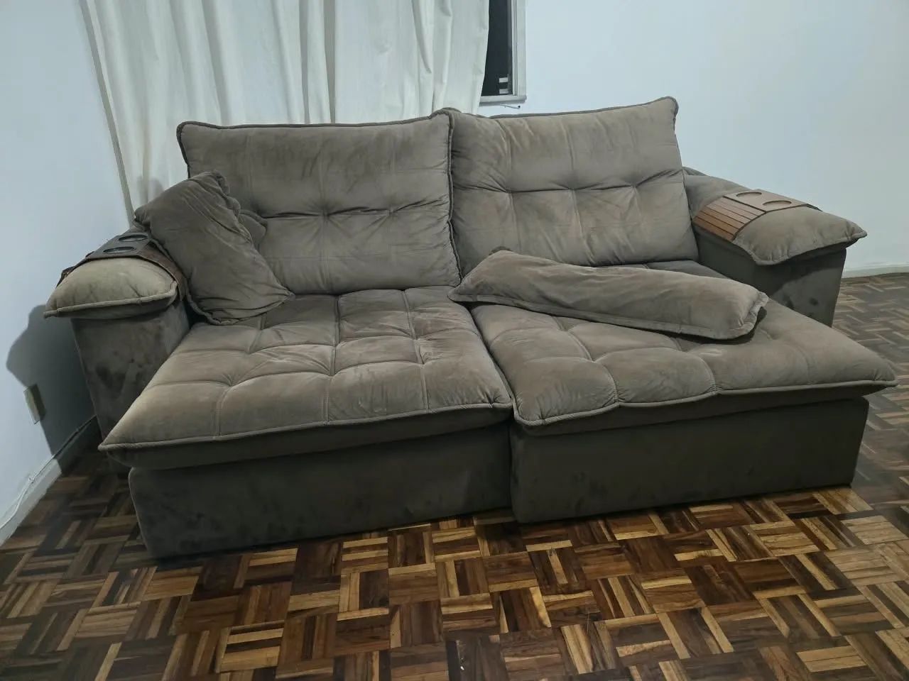 Sofá 2 lugares retrátil e reclinável