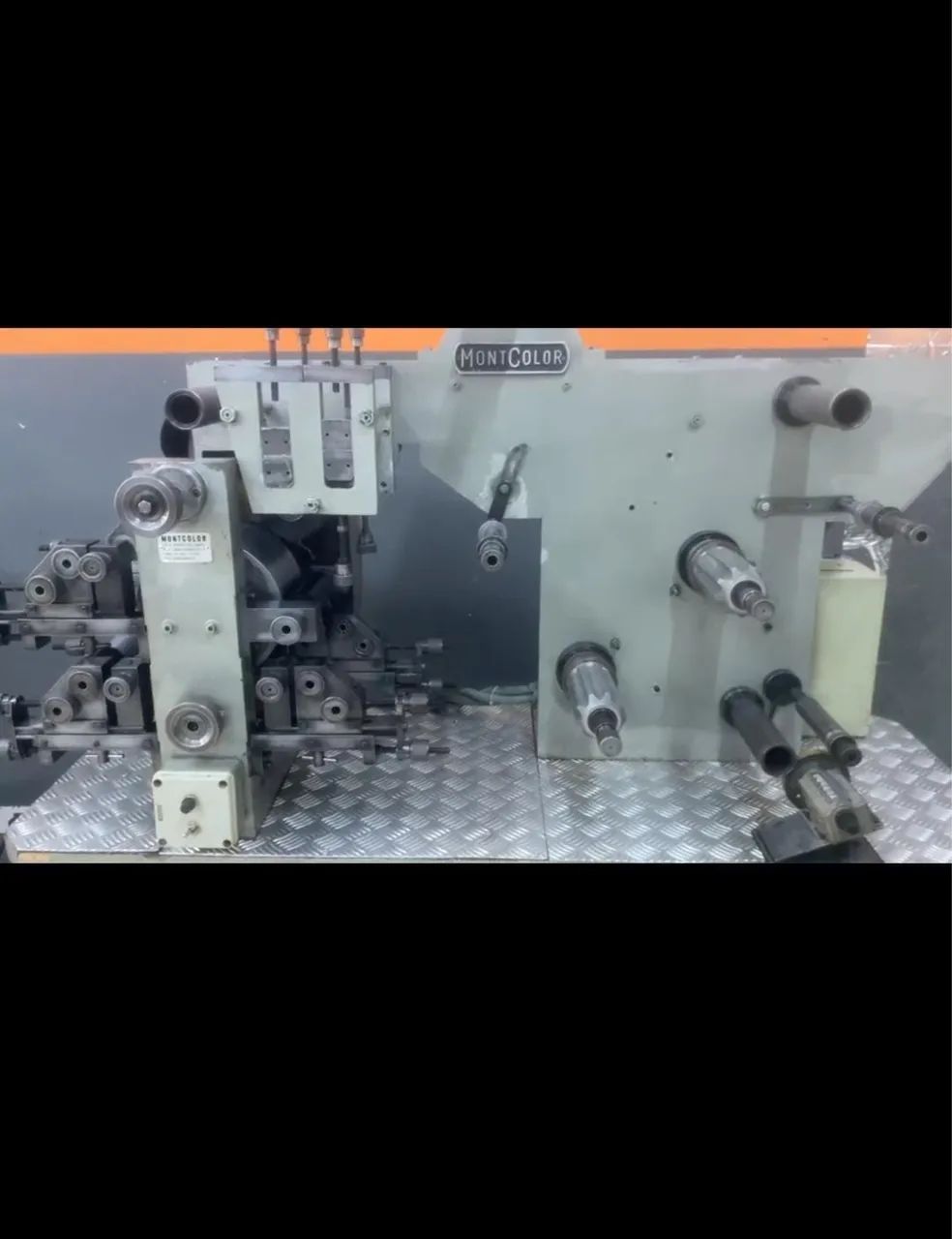 Flexográfica Montcolor Midi Flex 120mm, 3 cores, corte duplo, tambor central.