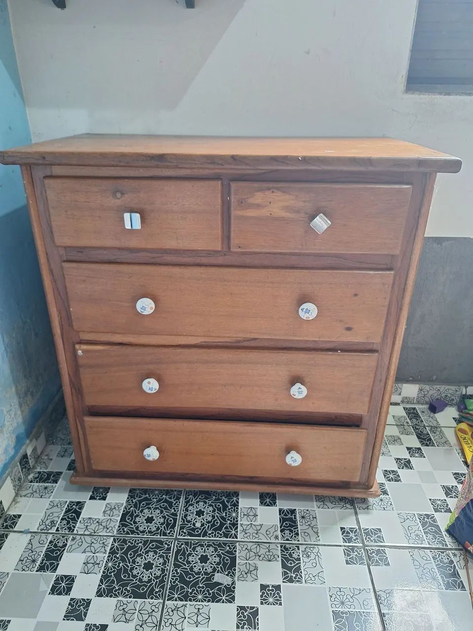 Cômoda de Madeira