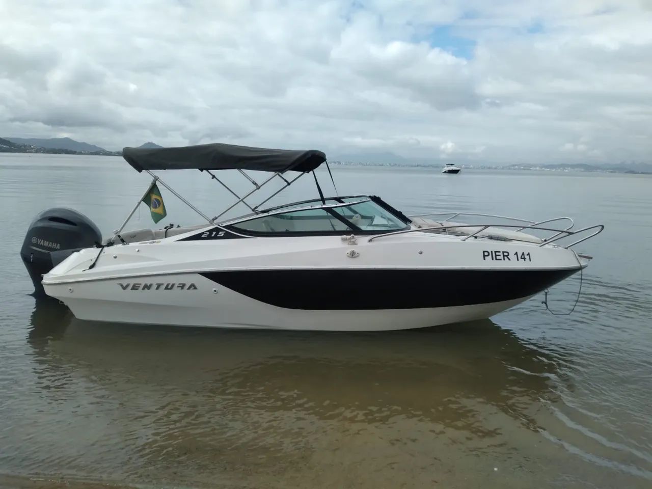 Lancha 215 Ventura 